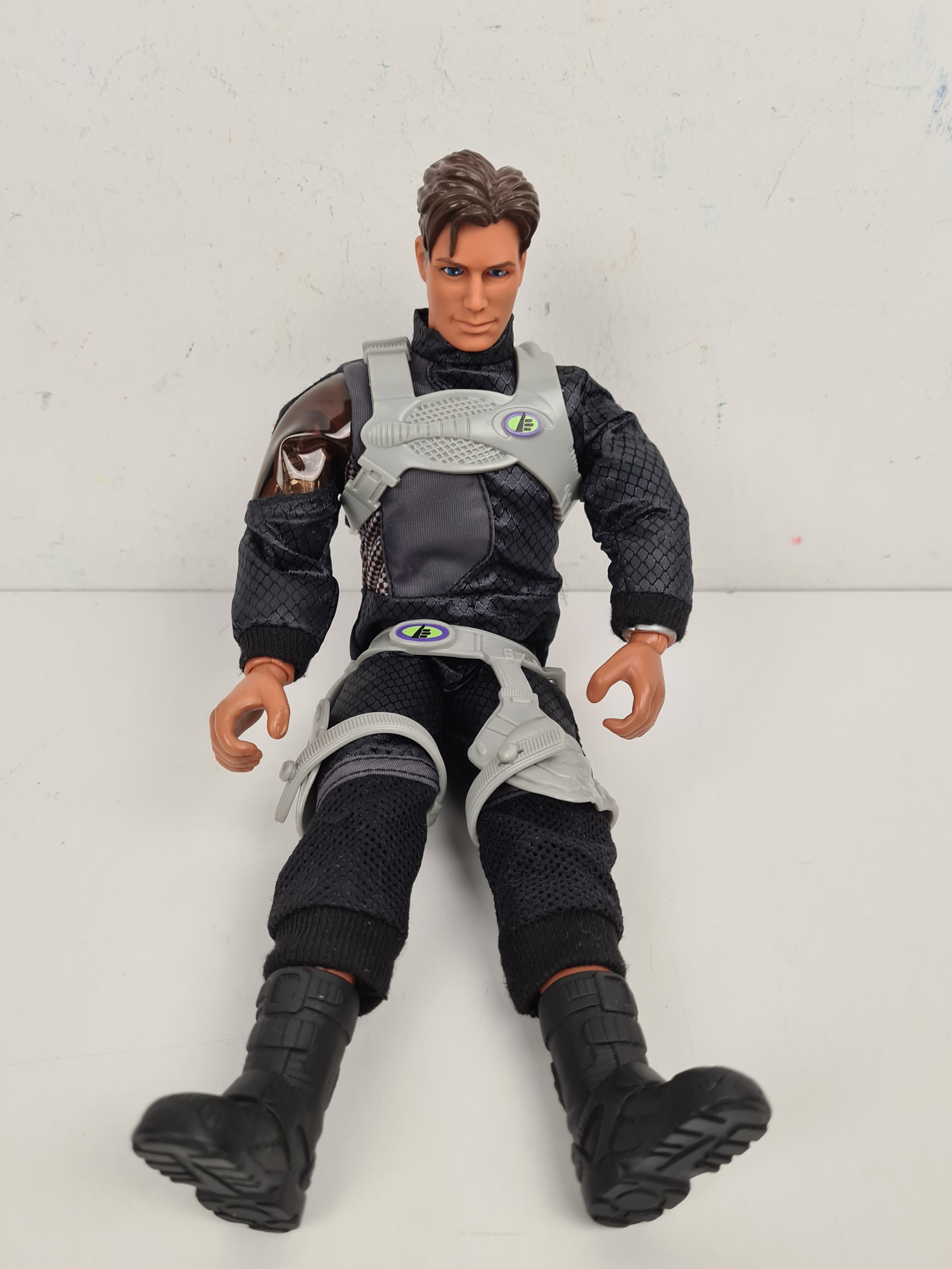 Voir photo 5 de Figurine - Figurine articulée Max Steel - Mattel 1998 - 30 cm Figurine - Figurine articulée Max Steel - Mattel 1998 - 30 cm Bon état - Vue 5 -